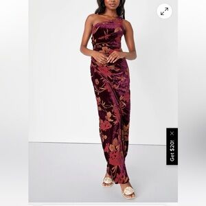 Lulu's Burgundy One-Shoulder Floral Formal Maxi Dress